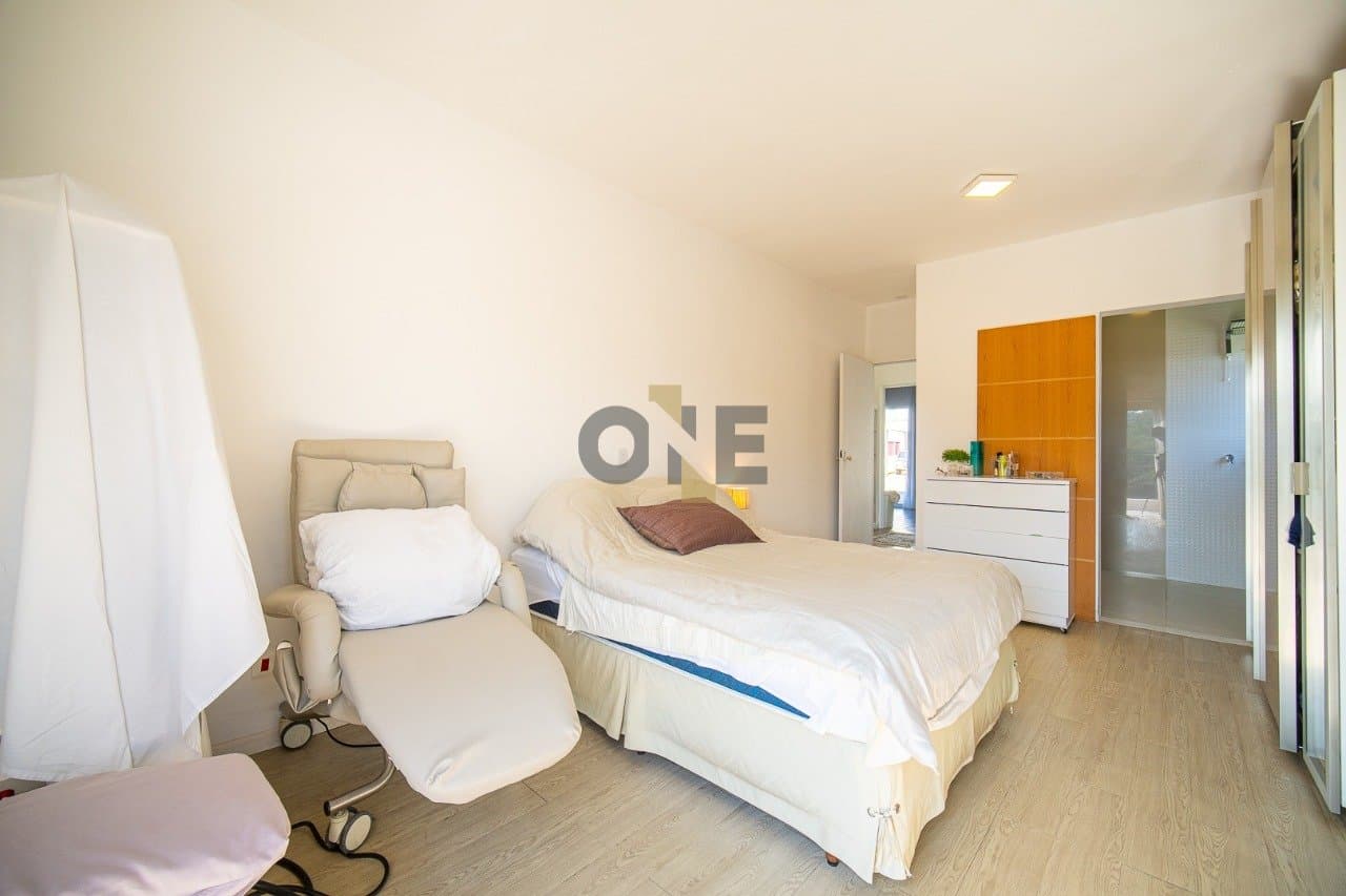 Imagem da propriedade ONE8525 12